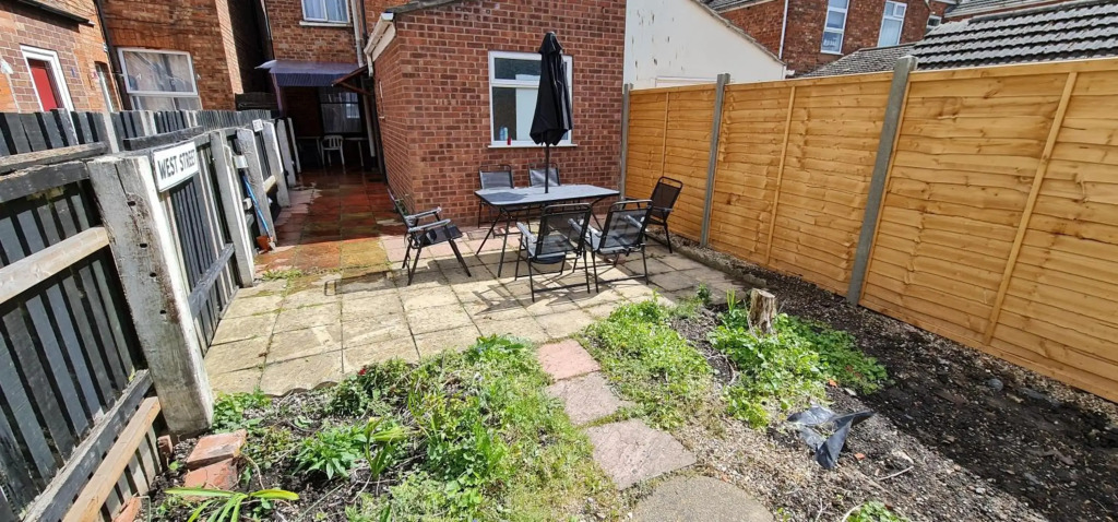 Sherwood Terrace 3 Bedroom 5 Single Beds Entire Property
