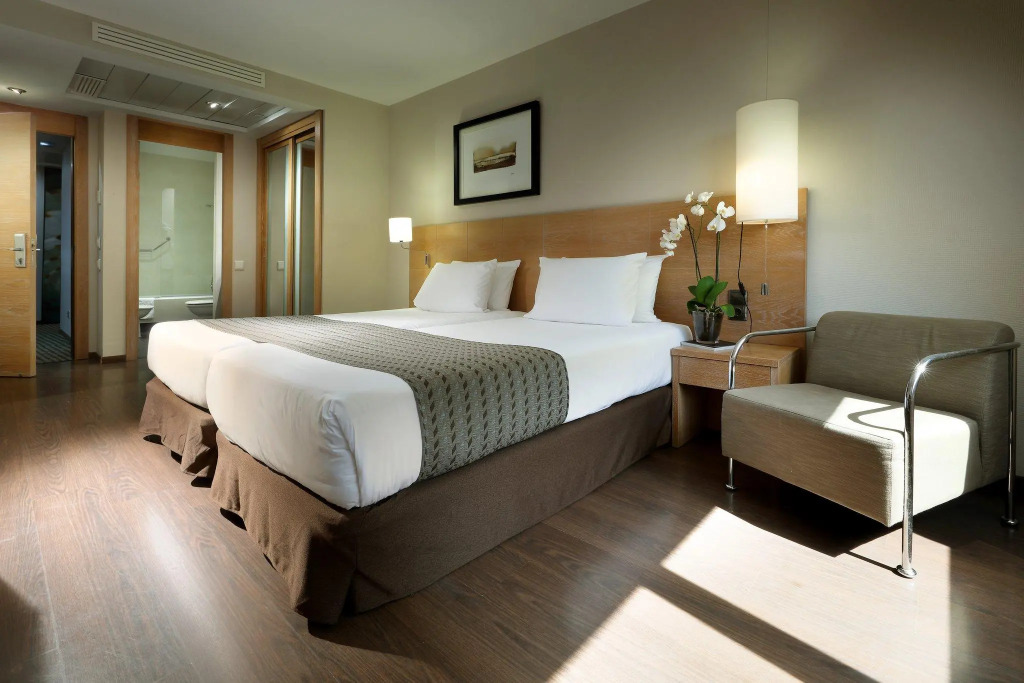 Отель Eurostars Lucentum