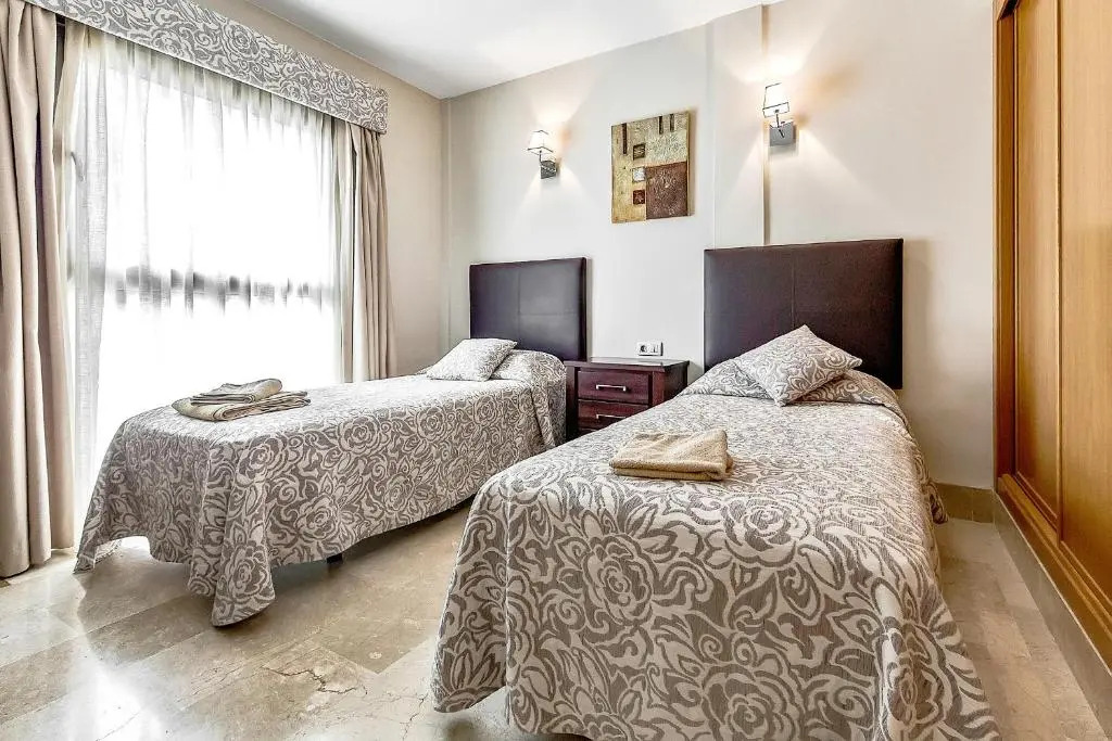 Townhouse 2 bedrooms on the first line