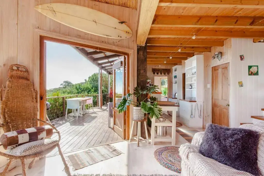 Beachscape- Waves,Views & WIFI - Noordhoek's best!