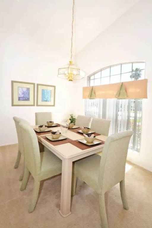 Hampton Lakes 215840