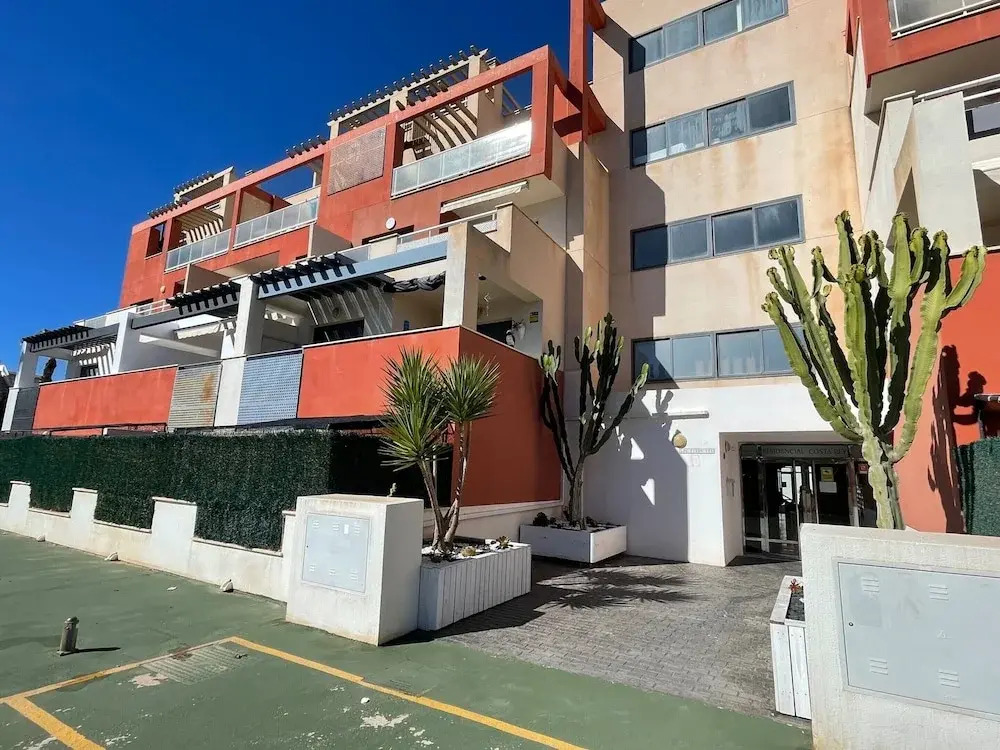 Apartment Near Beach With Pools and hot tub