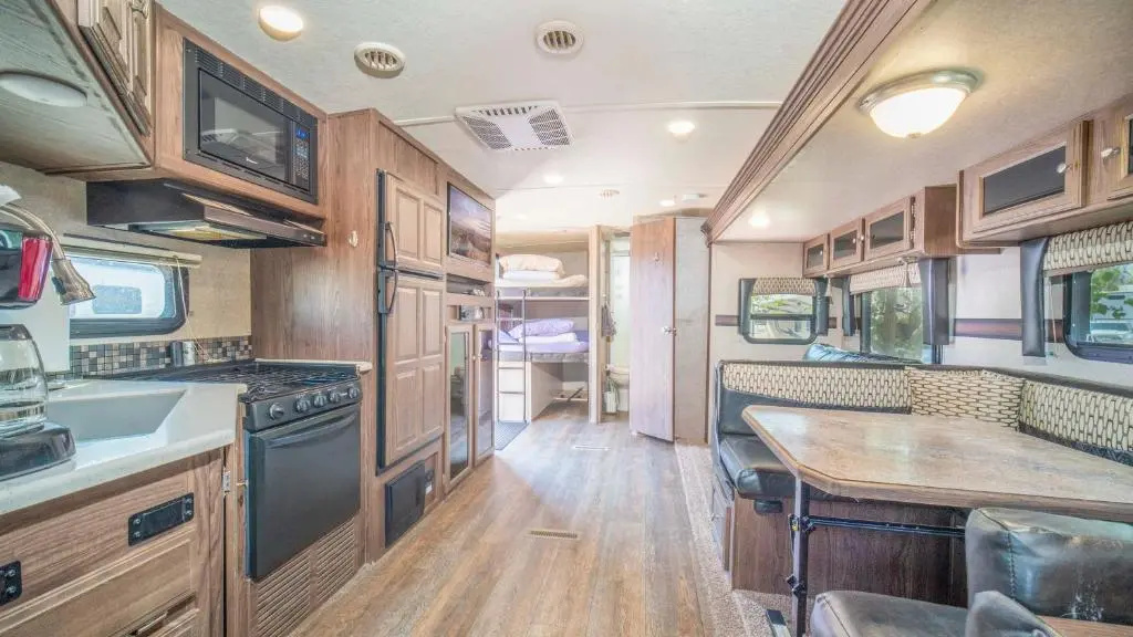Outdoor Experience Glamping Trailer OK36