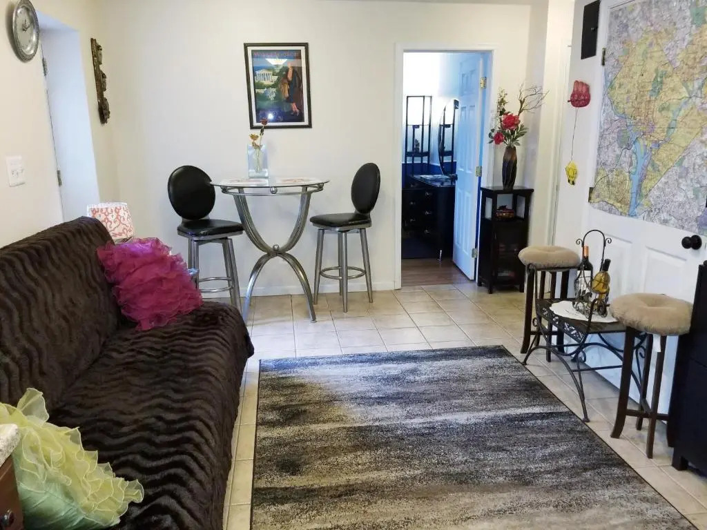 Private Retreat Apartment in DC