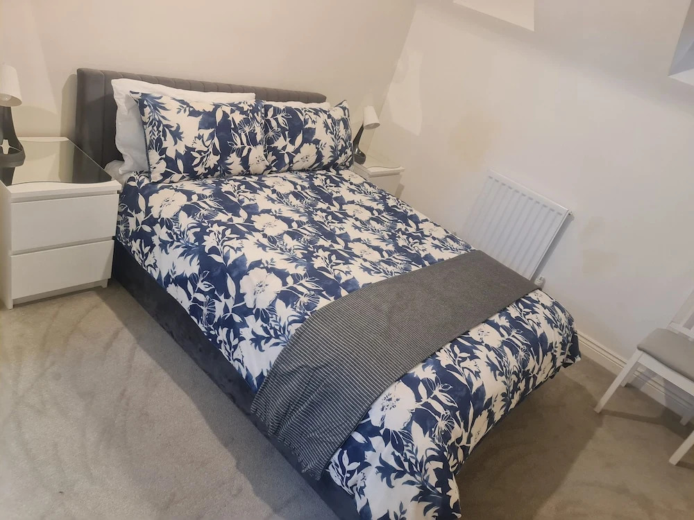 Stunning 3-bed House in Wolverhampton