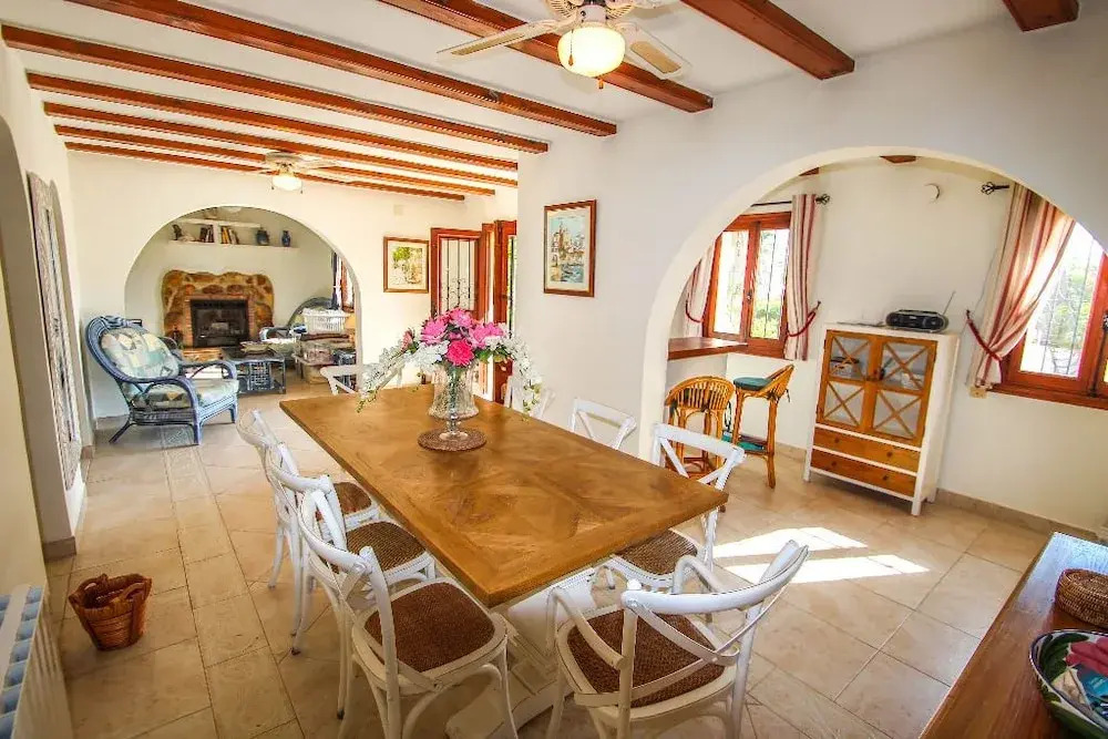 Simon - pretty holiday property with private pool in Benissa