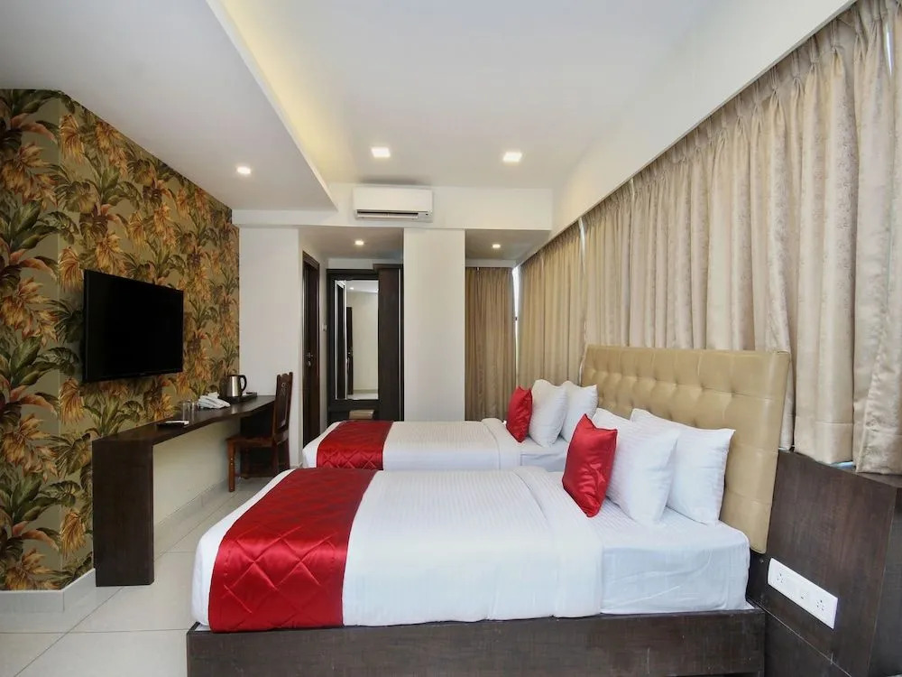 Hotel Golden Amulya Rest Wings Near International Airport