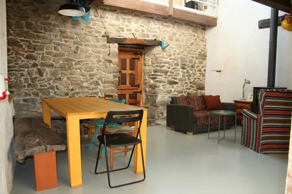 Albergue Les Xendes. Parque de Redes