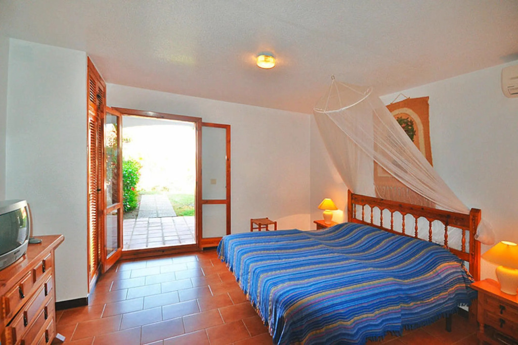 Apartment in Santa Pola with a shared pool