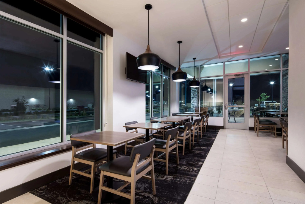 Hyatt Place Delano