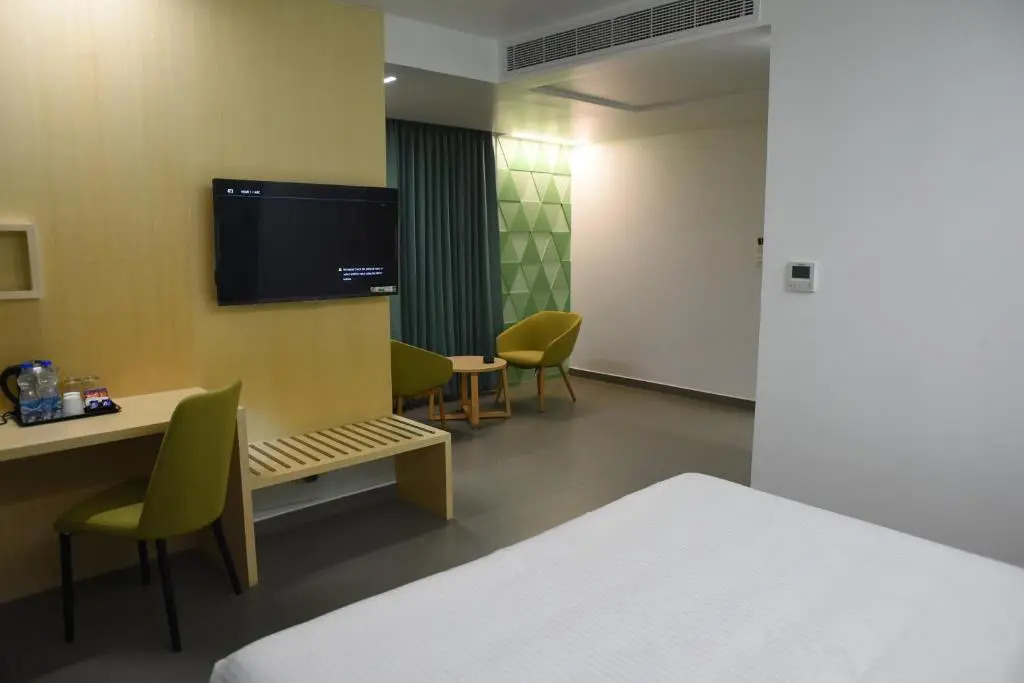 RATHNA RESIDENCY - Near US CONSULATE