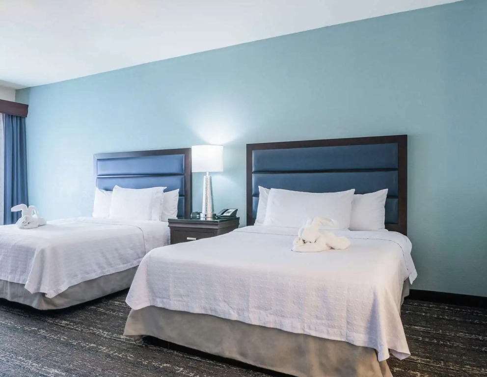 Homewood Suites by Hilton Miami - Airport West