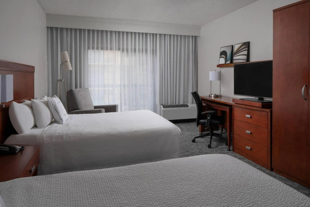 Courtyard by Marriott Jacksonville at the Mayo Clinic Campus/Beaches