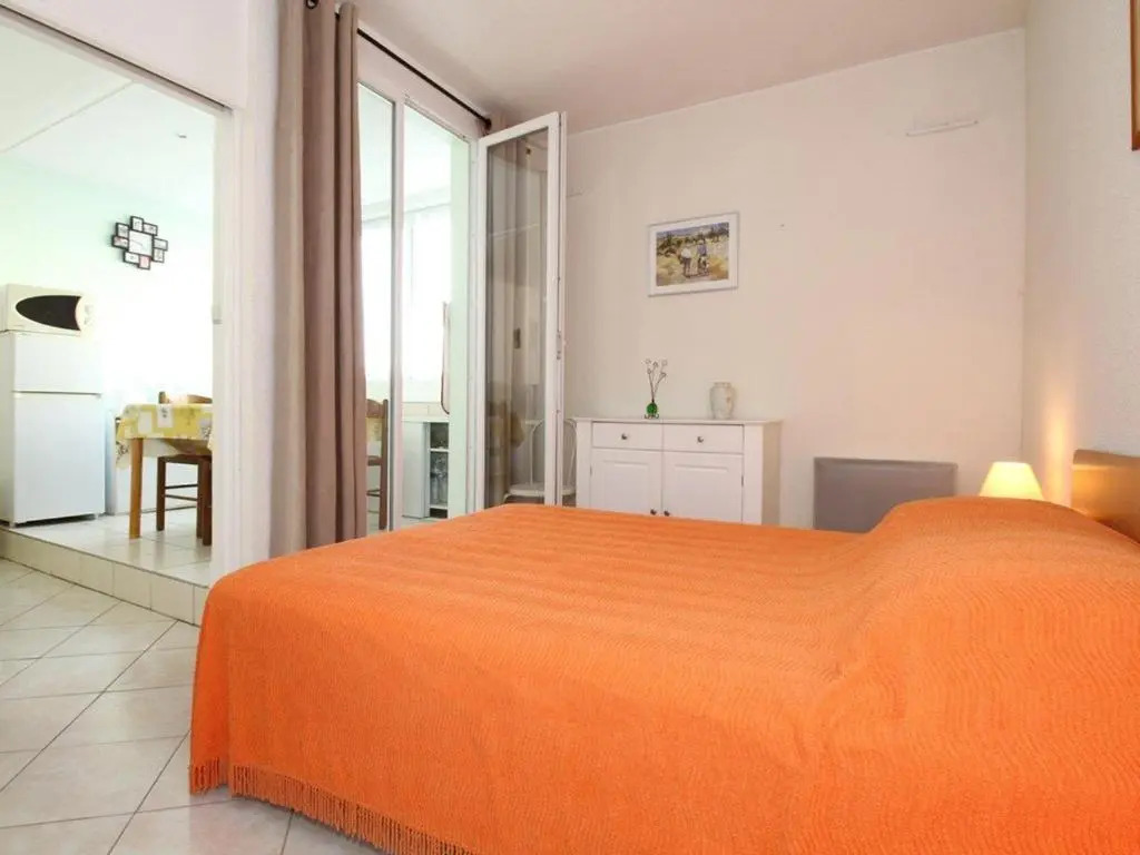 Appartement Balaruc-les-Bains, 2 pièces, 4 personnes - FR-1-553-93