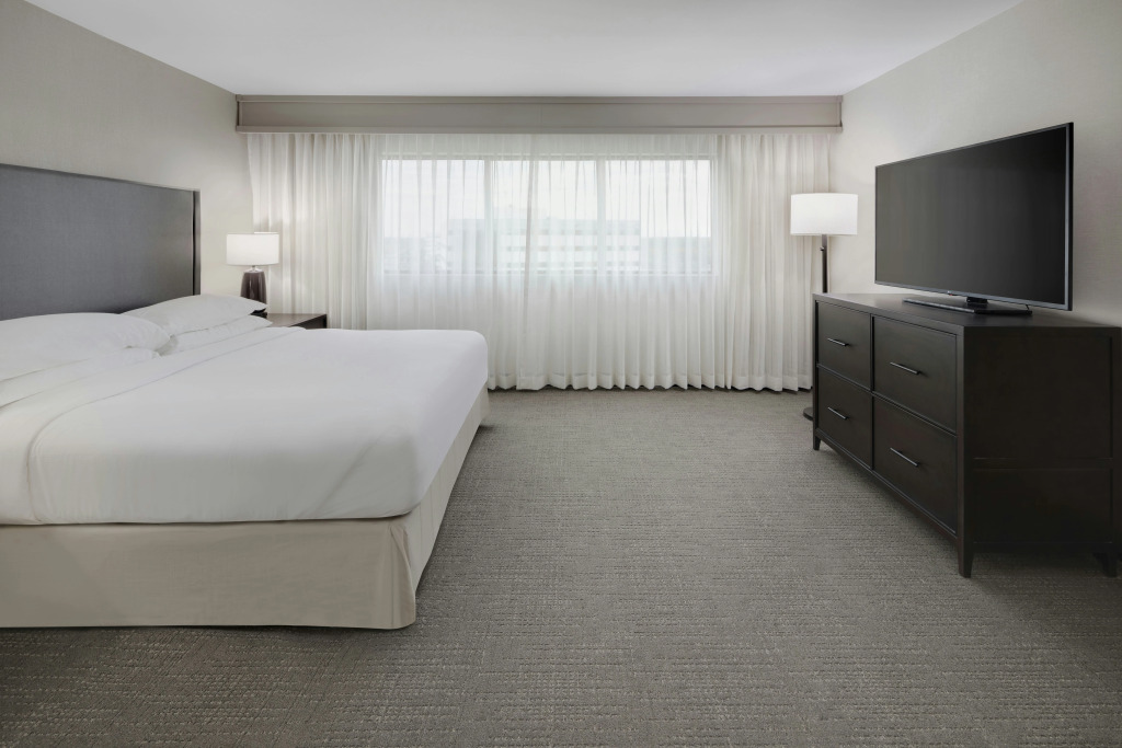 Embassy Suites by Hilton Detroit Troy Auburn Hills
