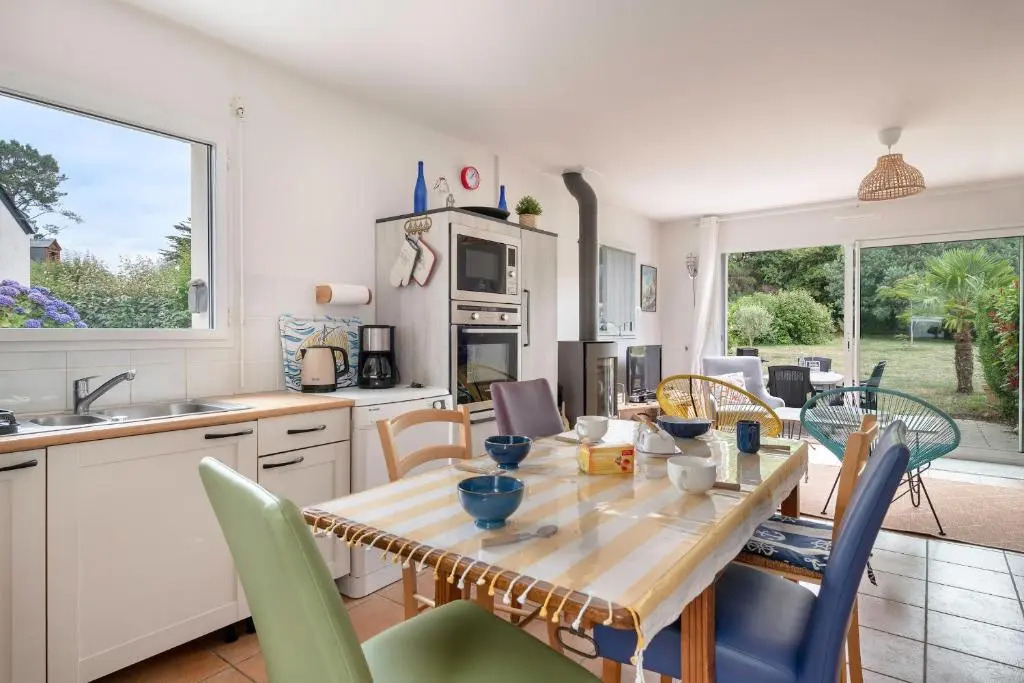 Maison pour 5 - Grand jardin - 500m de la mer