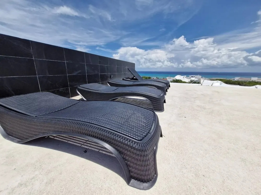 Luxury Apartment 2Br in Pdc, Steps From Beach