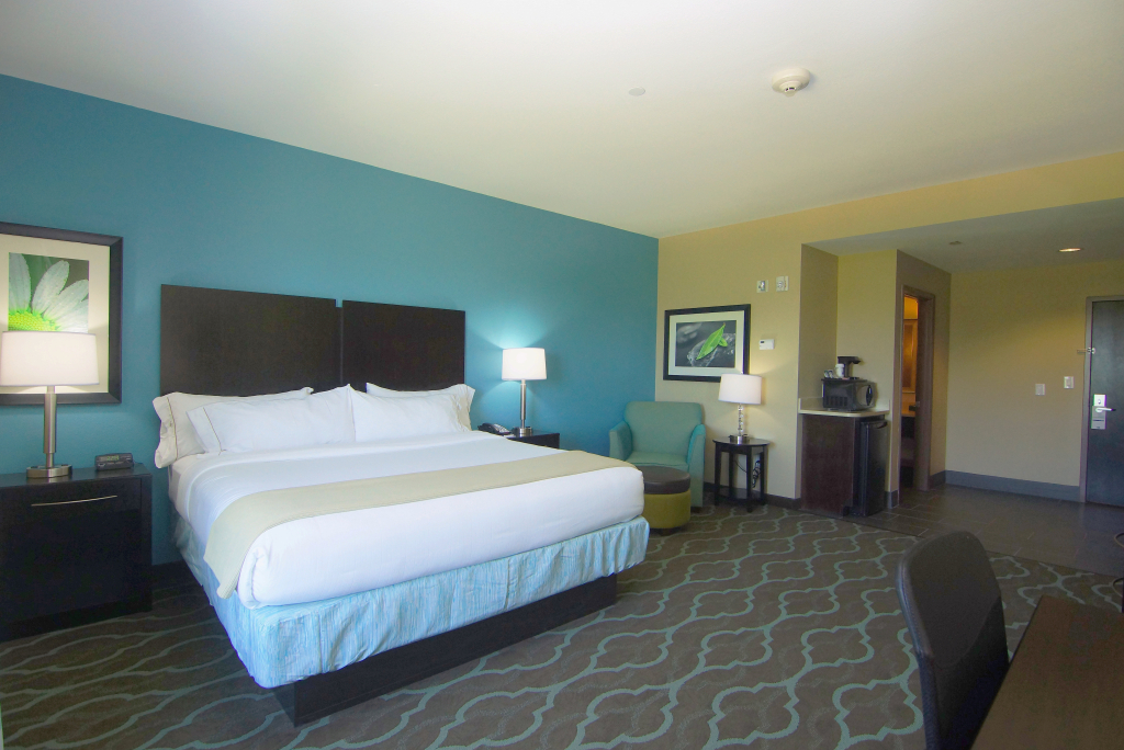 Holiday Inn Express Hotels & Suites Cuero by IHG