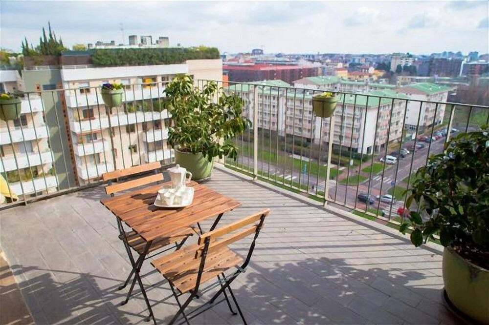 Bocconi Navigli Apartment With Terrace