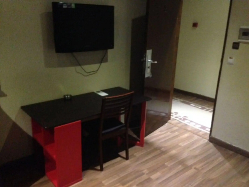 Business Hotel