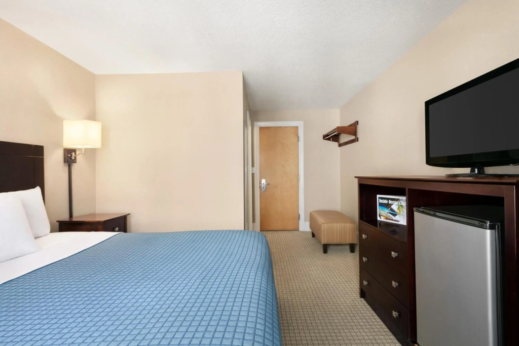 Harrison Hall Hotel