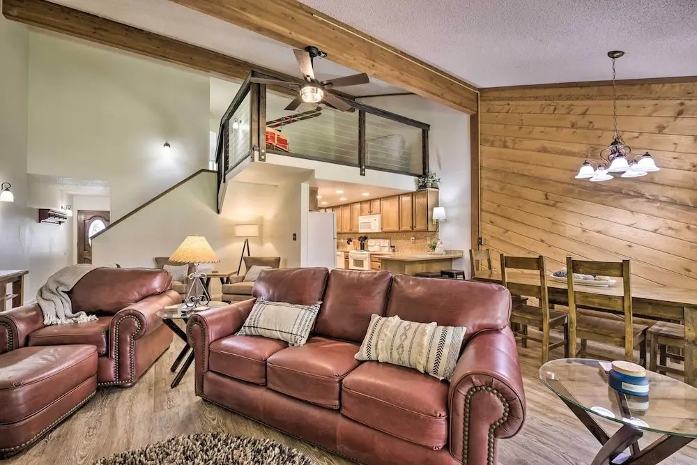 Pagosa Springs Townhome ~ 4 Miles to Hot Springs!