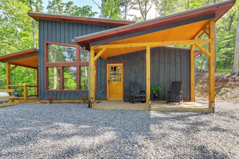 4 Mi to Dtwn Ellijay: Cabin w/ Pool & River Access