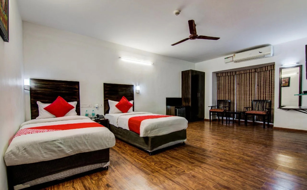 Grand Tiara Hotel