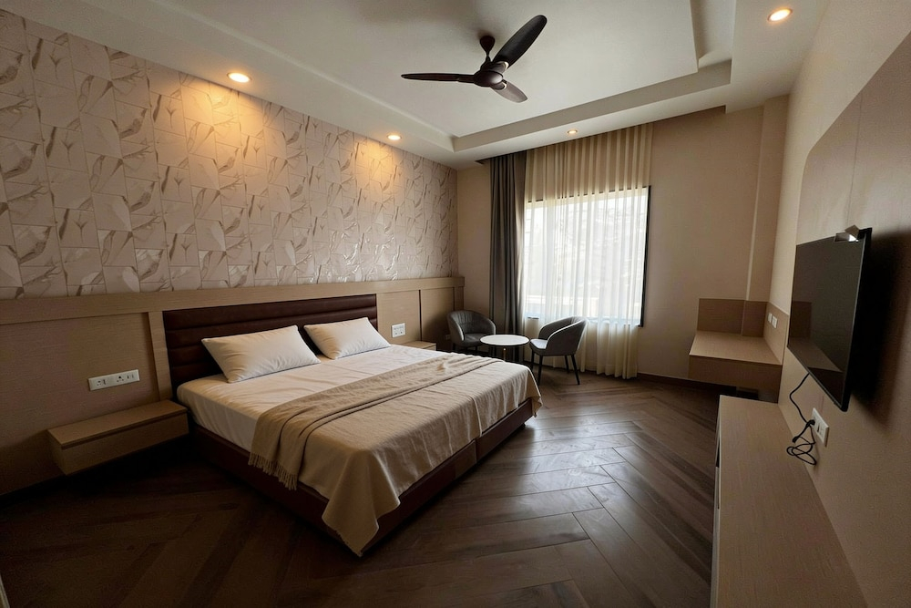 Eco Satva Ayodhya - Kitchen With No-Onion No-Garlic