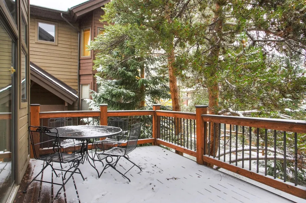 Village Point 308