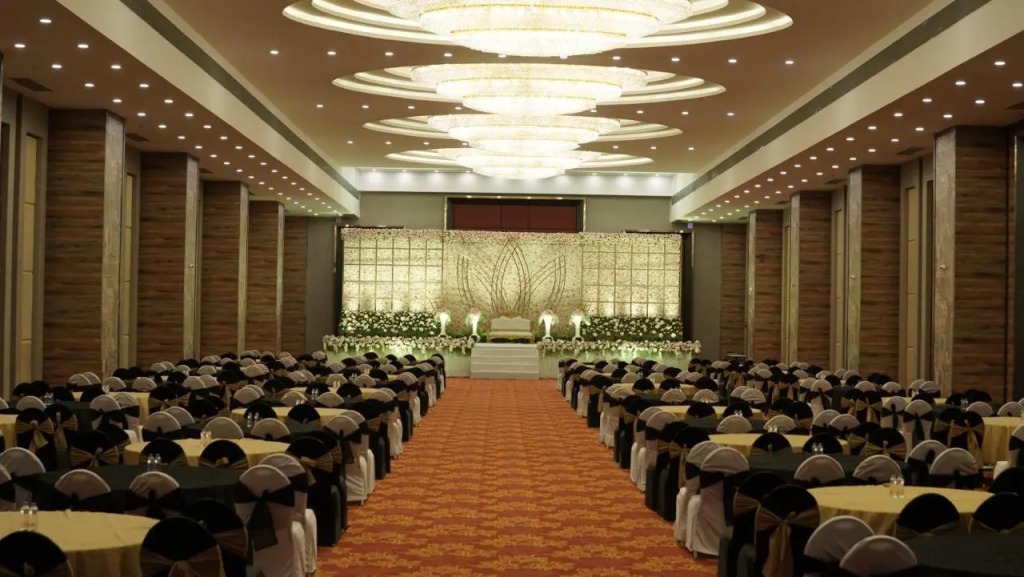 Hotel Tip Top International Pune