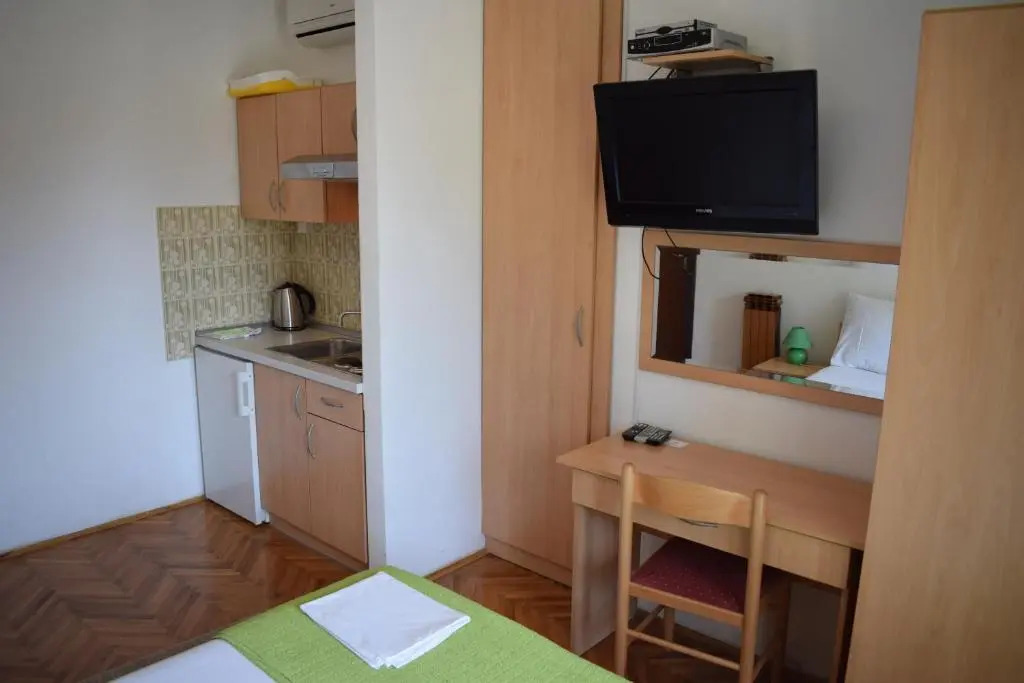 Vila Jelena - Studio apartments for 2 to 3 persons in Sv Filip i Jakov