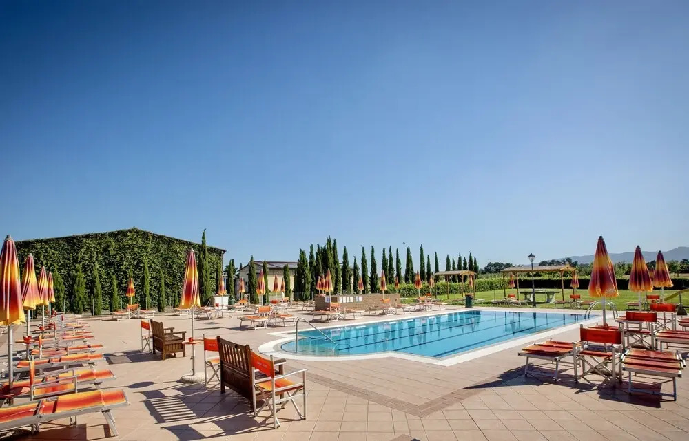 Residence con piscina a Vada A.C WIFI