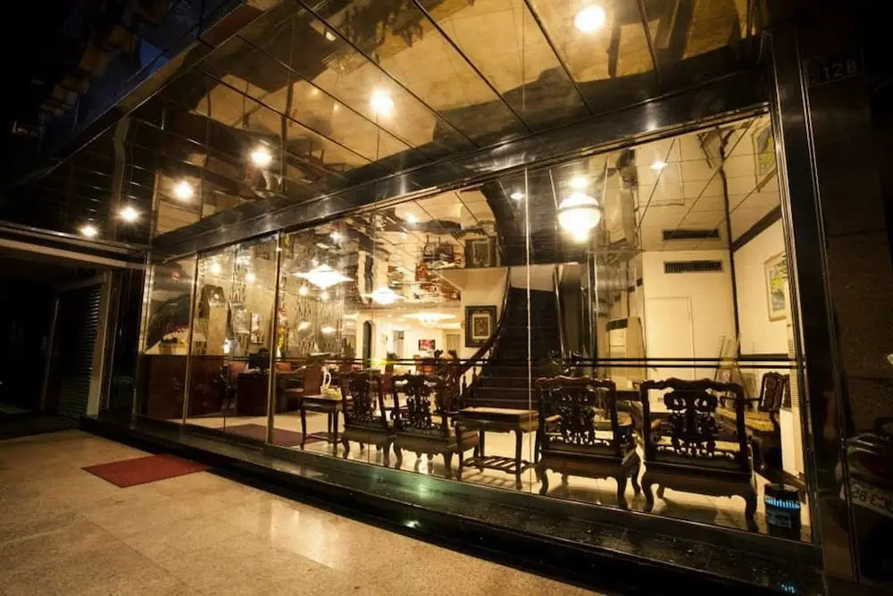 Moonlight Hotel