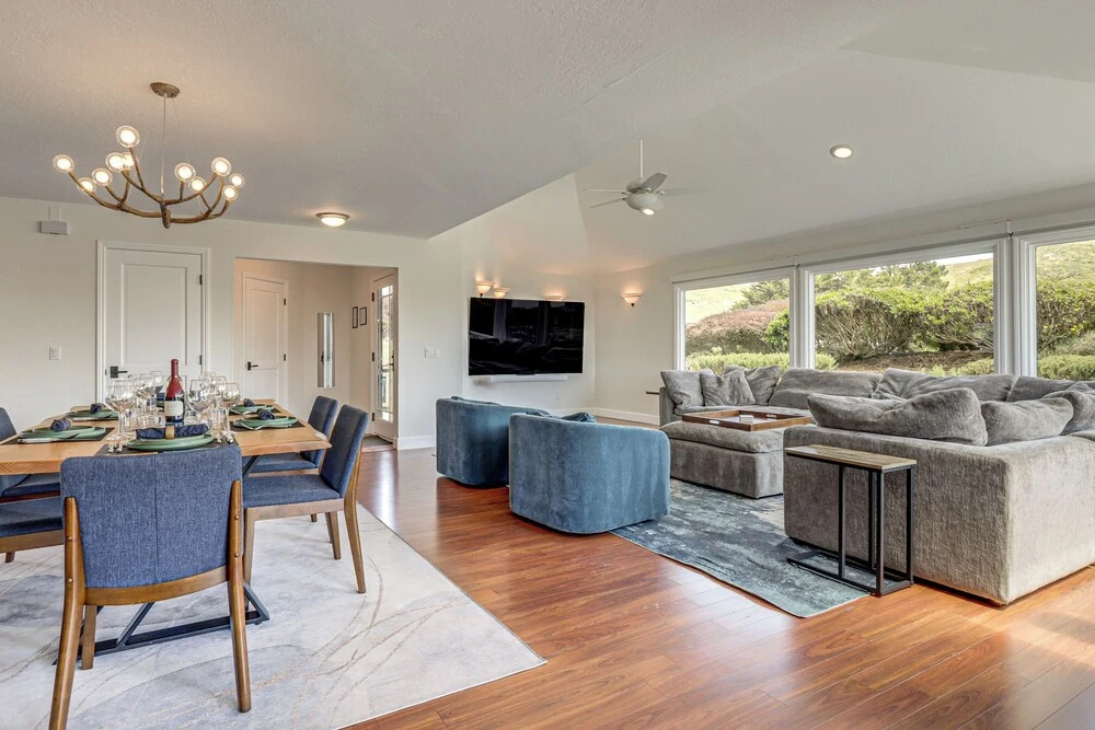 Dog-friendly Haven w/ Stunning Views in Bodega Bay