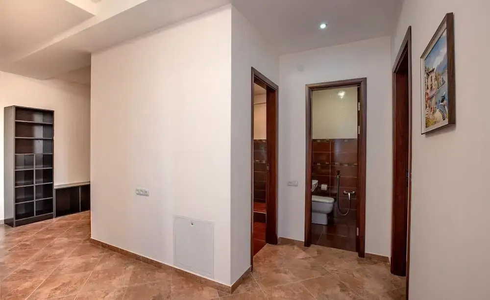 Stay Inn на ул. Амиряна, 4/6