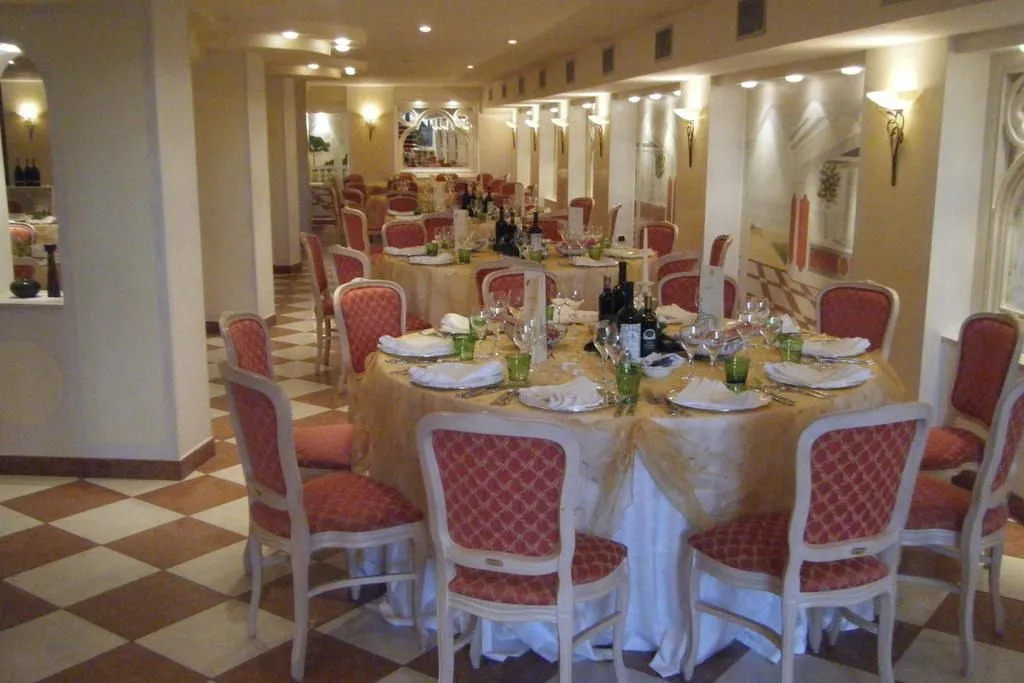 Hotel Real