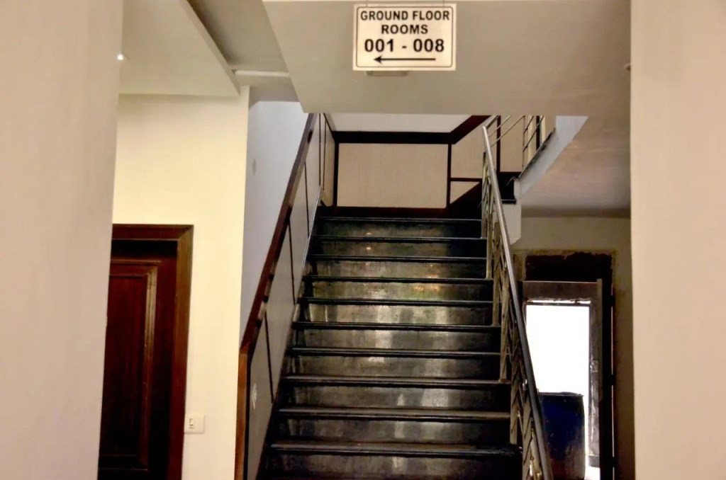 Hotel 49