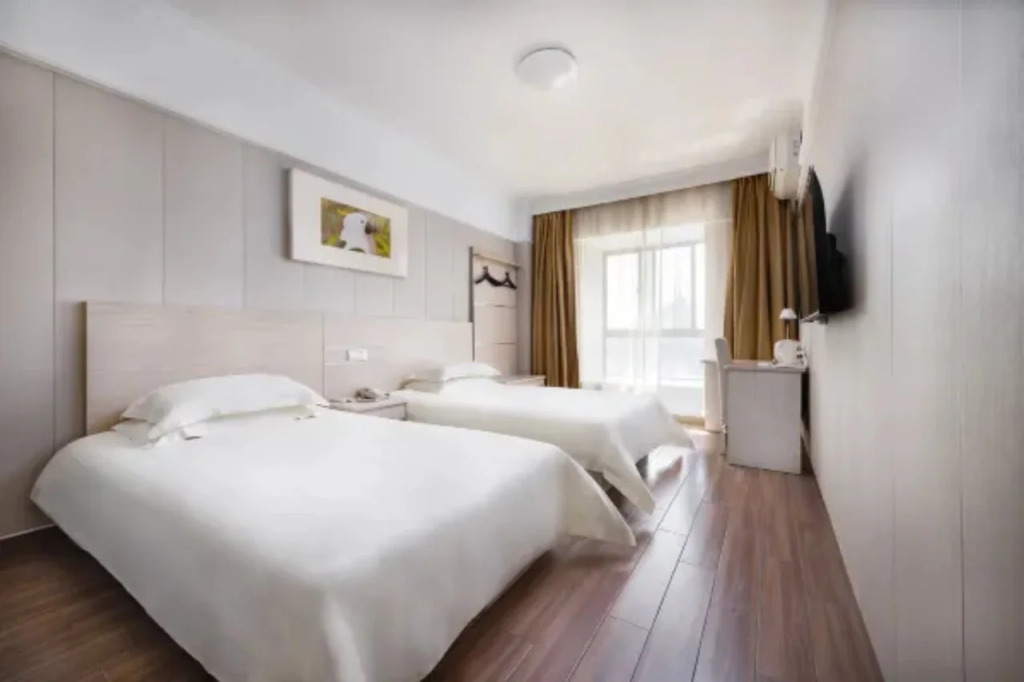 JinJiang Inn HuangShan Railway Station Old Street Hotel