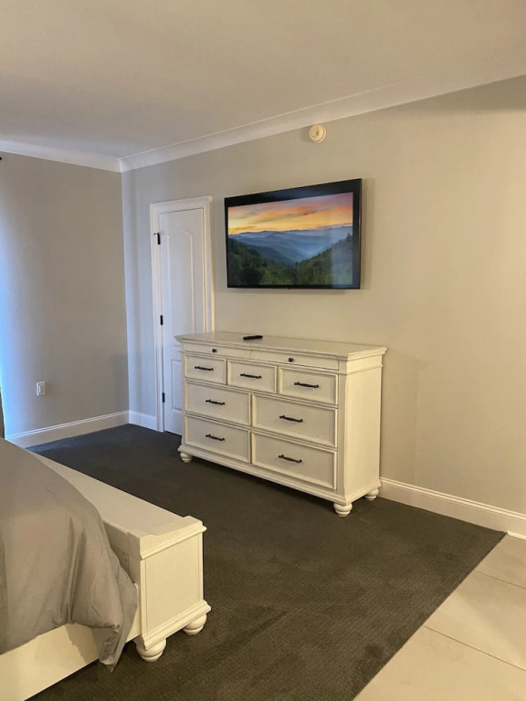 111 3bd 3 Bedroom Condo by RedAwning