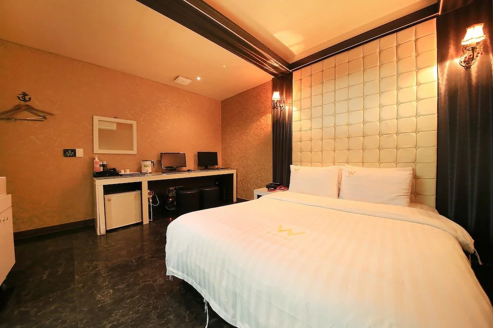 Chang-dong M Motel