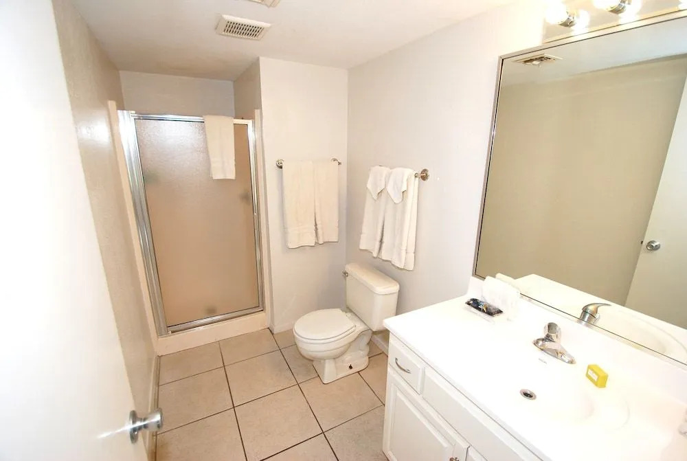 Saida III Condo Unit #3903 2 Bedrooms 2 Bathrooms Condo