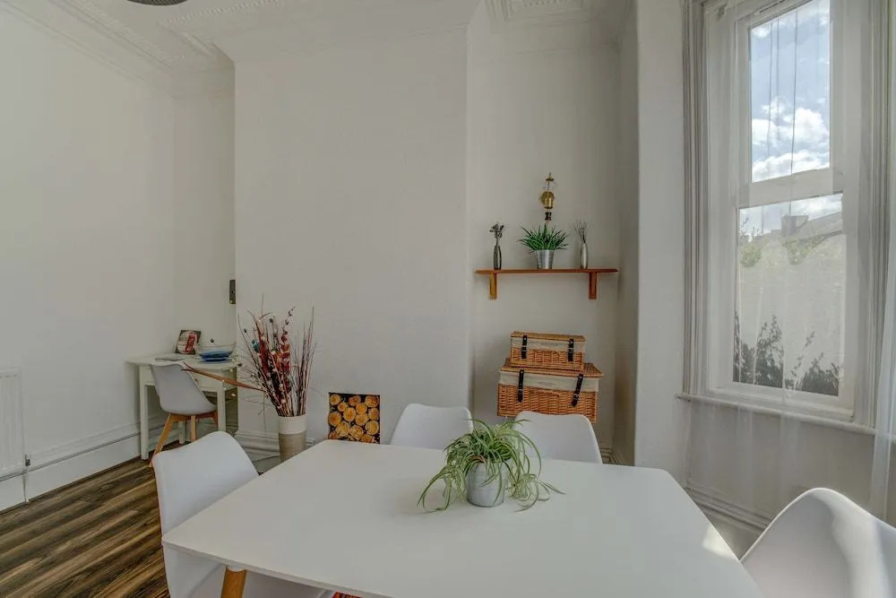Levenshulme Self-Catering Townhouse