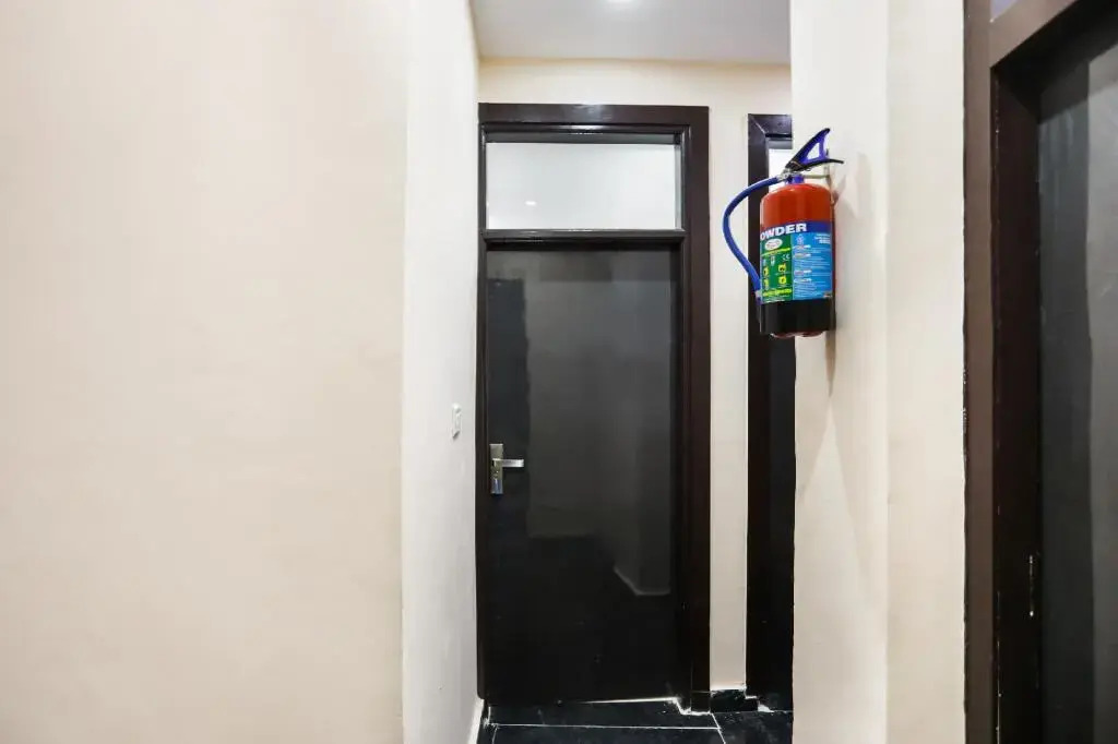Geet Residency by OYO Rooms