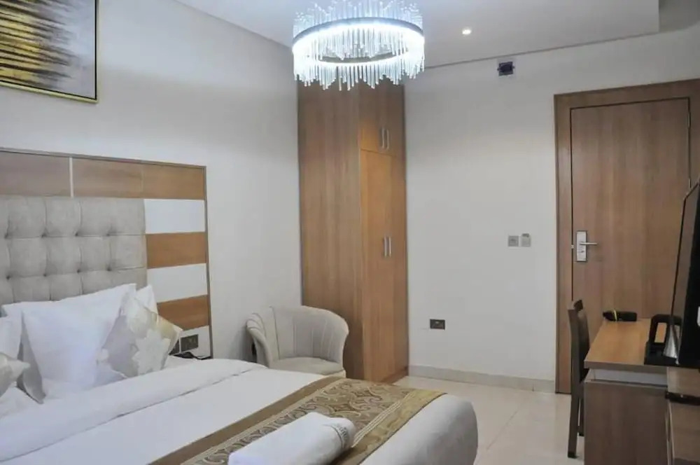 Brighams Suites