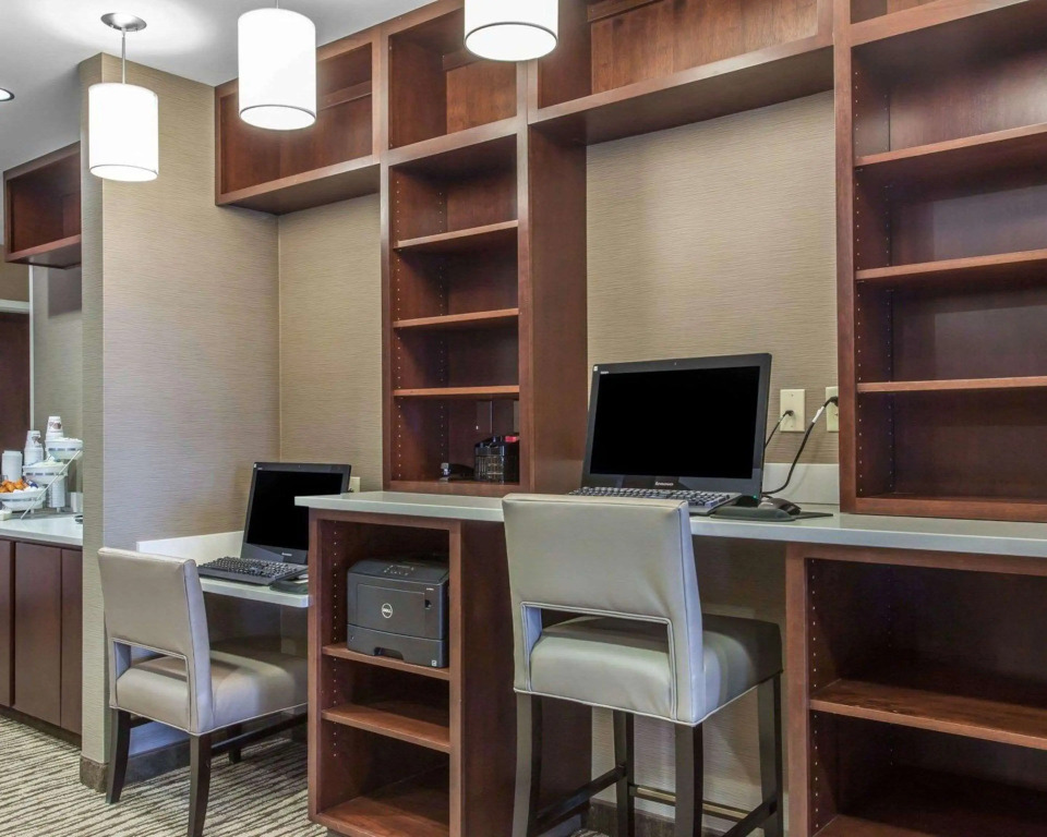 Comfort Suites Youngstown North