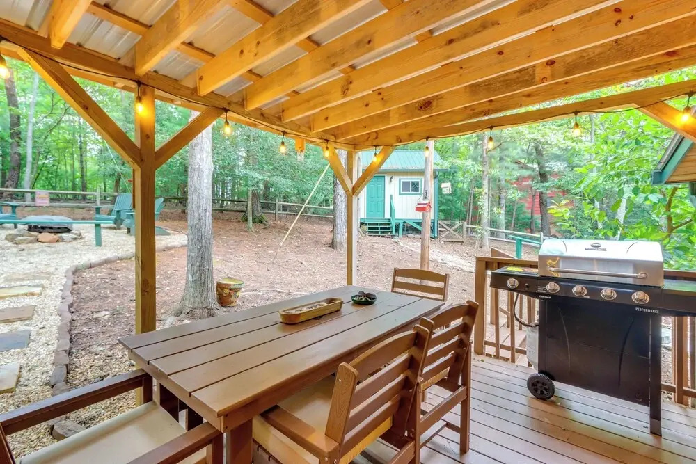Near Hiking Trails: Hot Tub Haven in Ellijay!