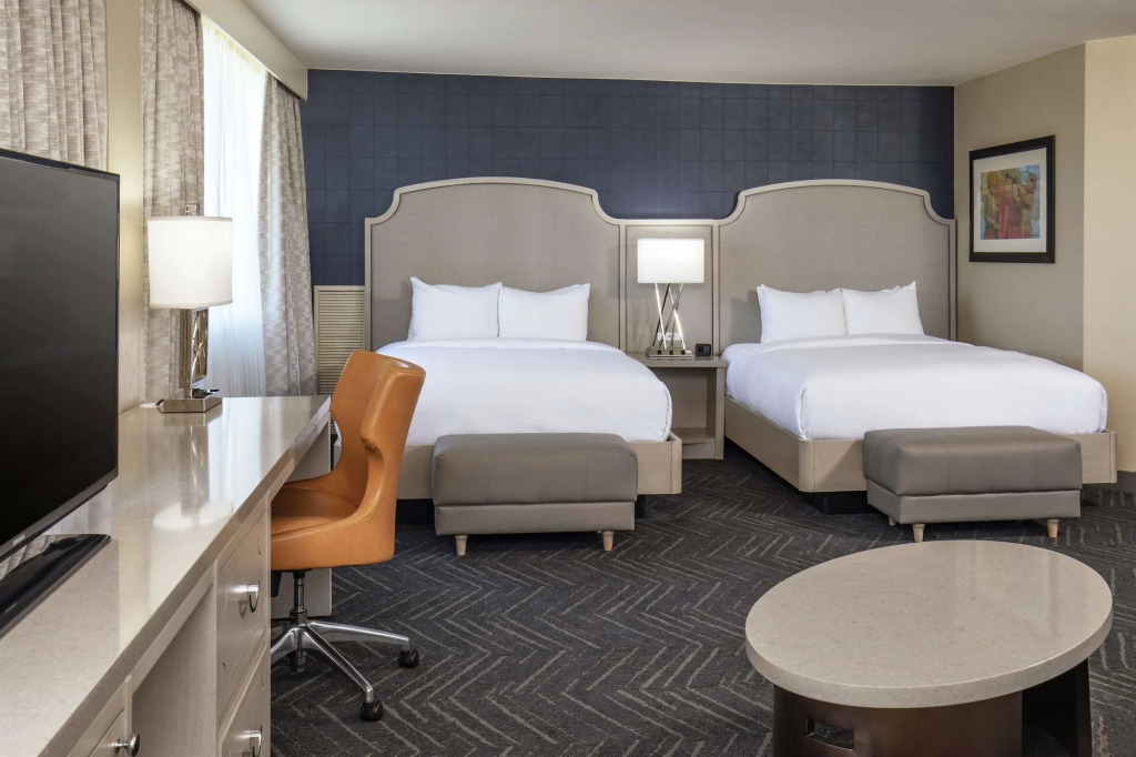 DoubleTree by Hilton Hotel Nashville Downtown