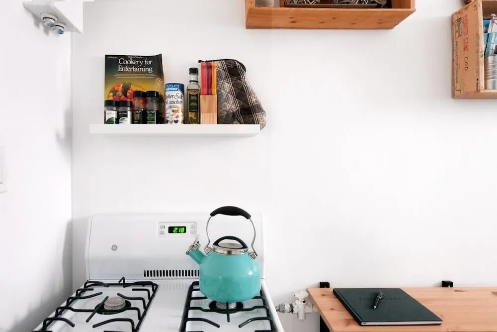 Two Bedroom Apartment in the Plateau