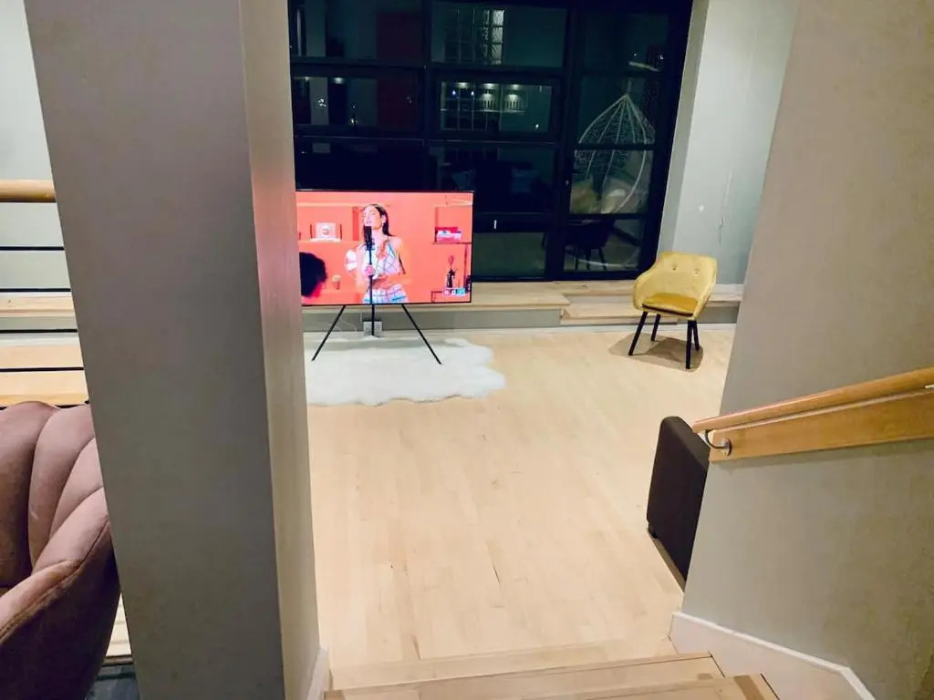 Glasgow City Centre G1 PENTHOUSE with RiverViews - Duplex (4 Bedrooms, 3 Bathrooms, Kitchen, 1 Living room, 1 Dining room, 2 Terraces, Triple Garage 3 Parking spaces 'e-charging', Top Floor, 2050 sq ft, Merchant City)